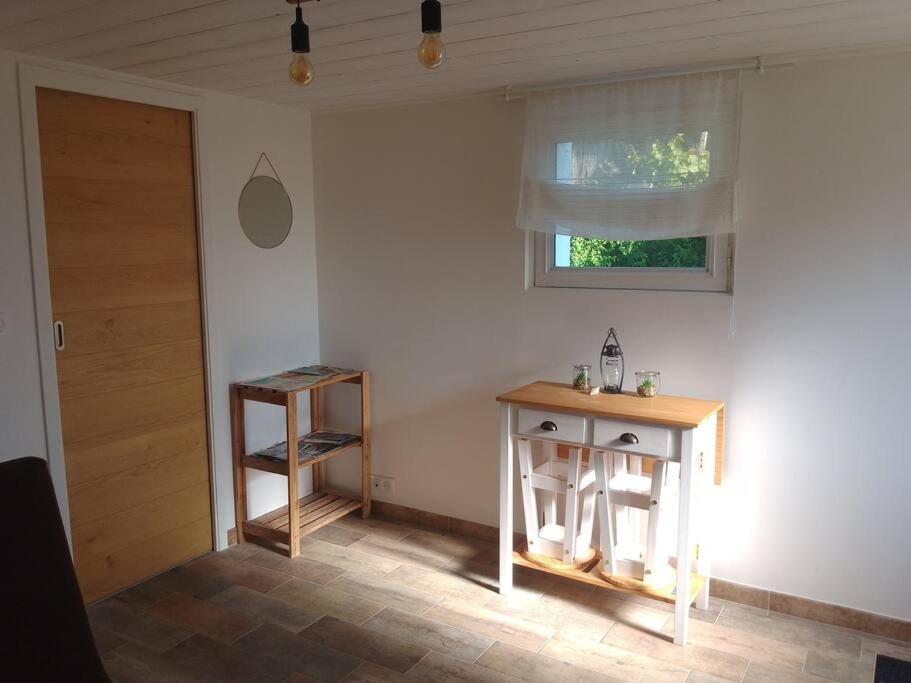 Logement Renove Proche Foret Baud Ngoại thất bức ảnh