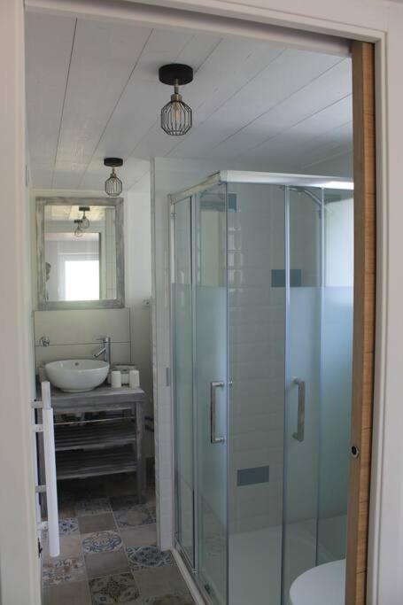 Logement Renove Proche Foret Baud Ngoại thất bức ảnh